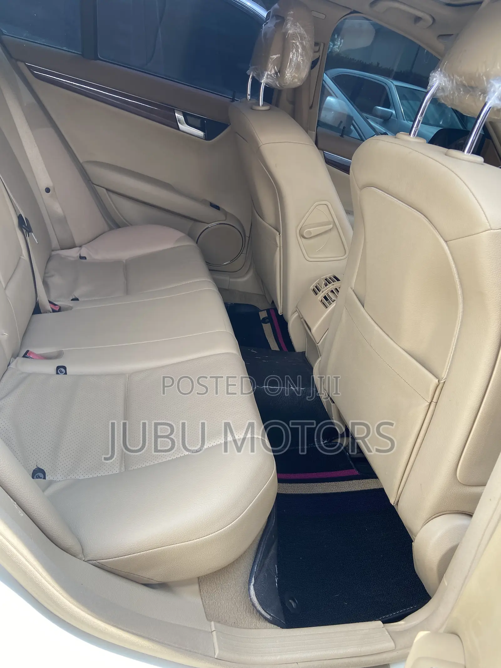 Mercedes-Benz C300 Luxury Sedan AWD (3.0L 6cyl 7A) 2008 White