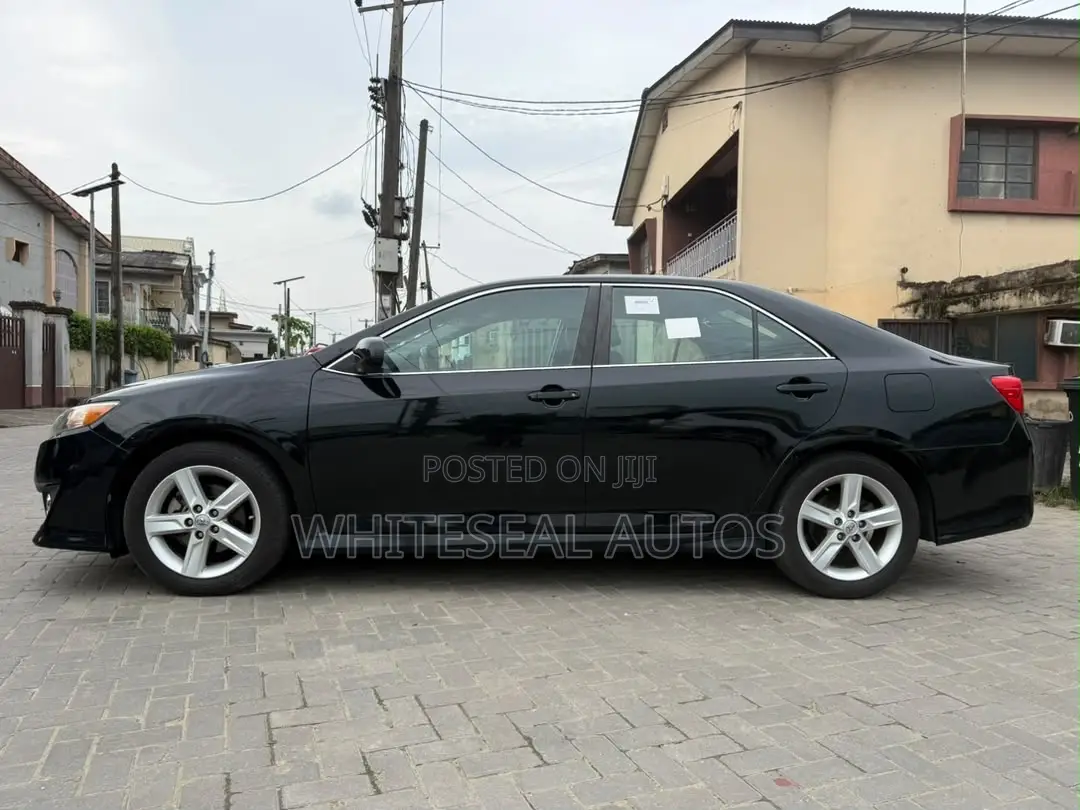Toyota Camry SE Sport 4dr Sedan (2.5L 4cyl 6A) 2014 Black