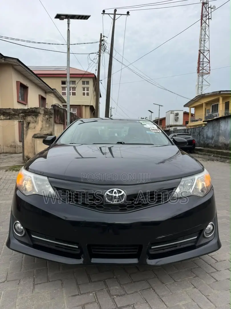 Toyota Camry SE Sport 4dr Sedan (2.5L 4cyl 6A) 2014 Black