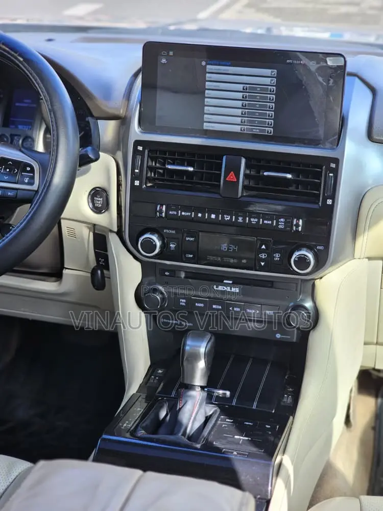 Lexus GX 2015 Silver