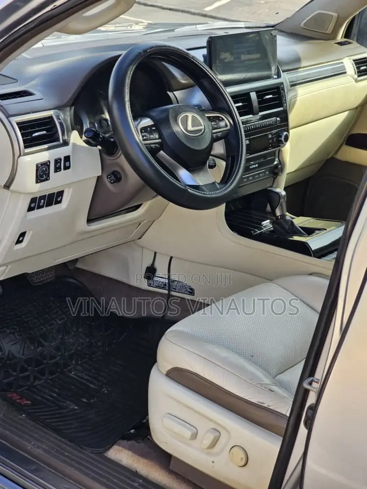Lexus GX 2015 Silver