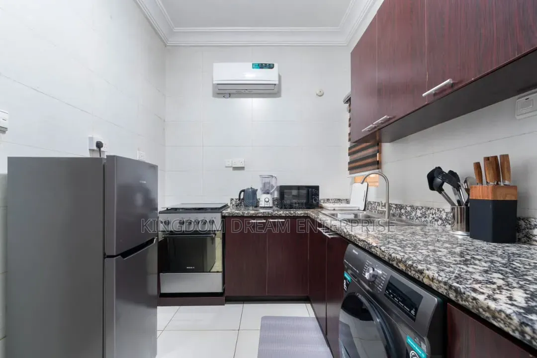 Furnished 2bdrm Apartment in Lekki Phase 1 for rent
