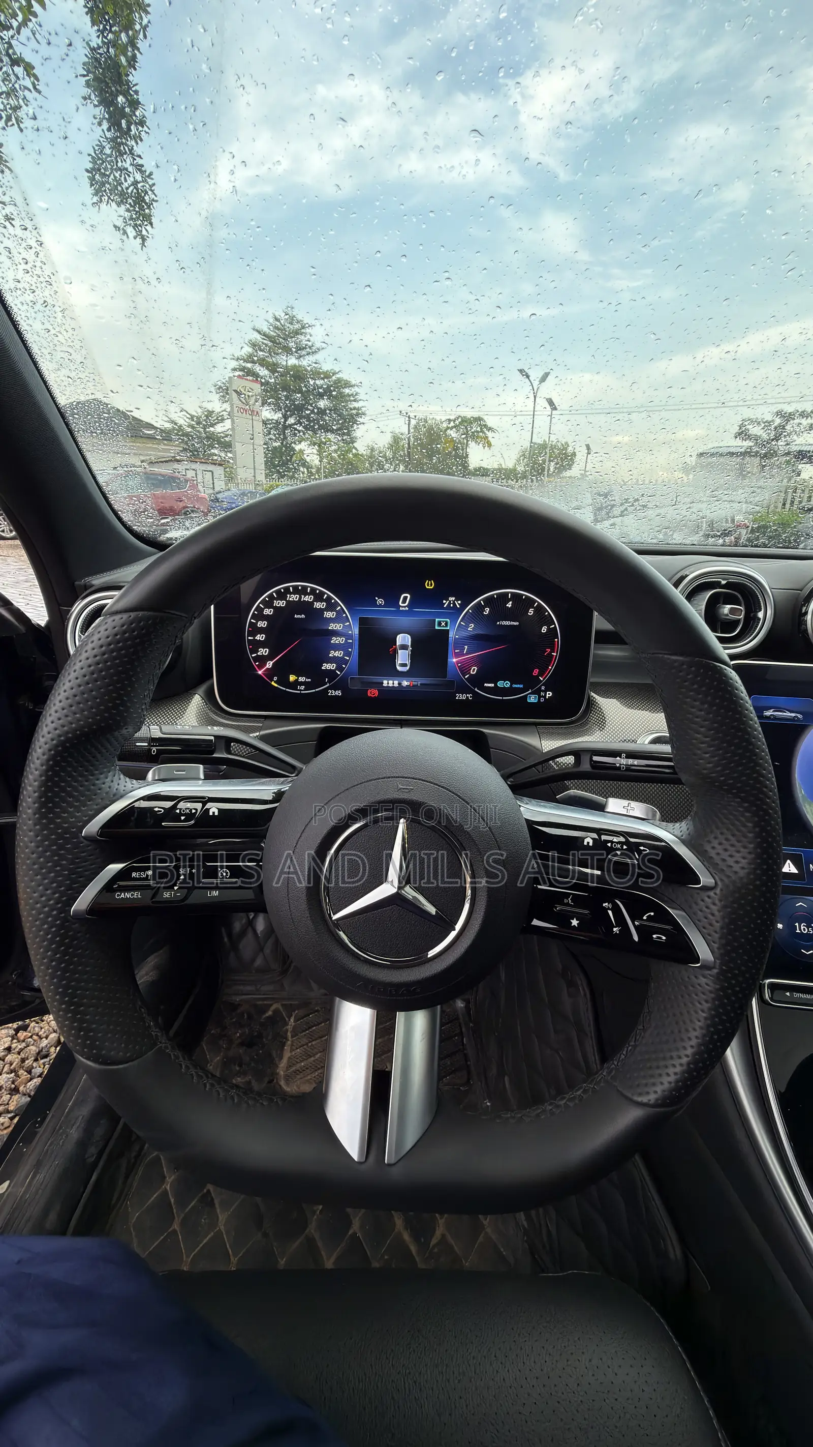 Mercedes-Benz C-Class 2024