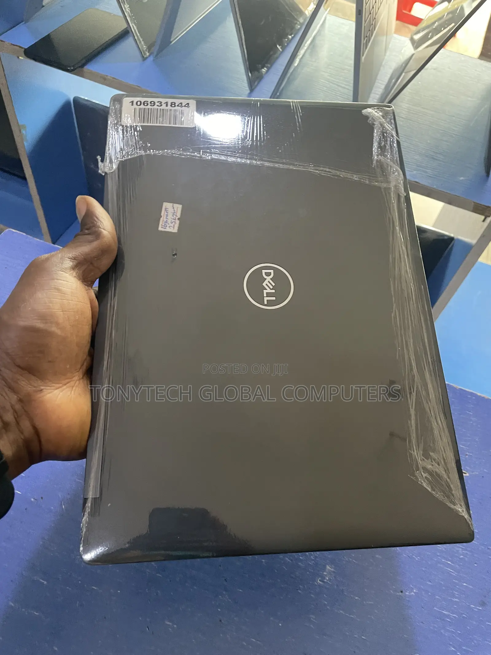 Laptop Dell Latitude 7390 16GB Intel Core Ultra 7 SSD 256GB