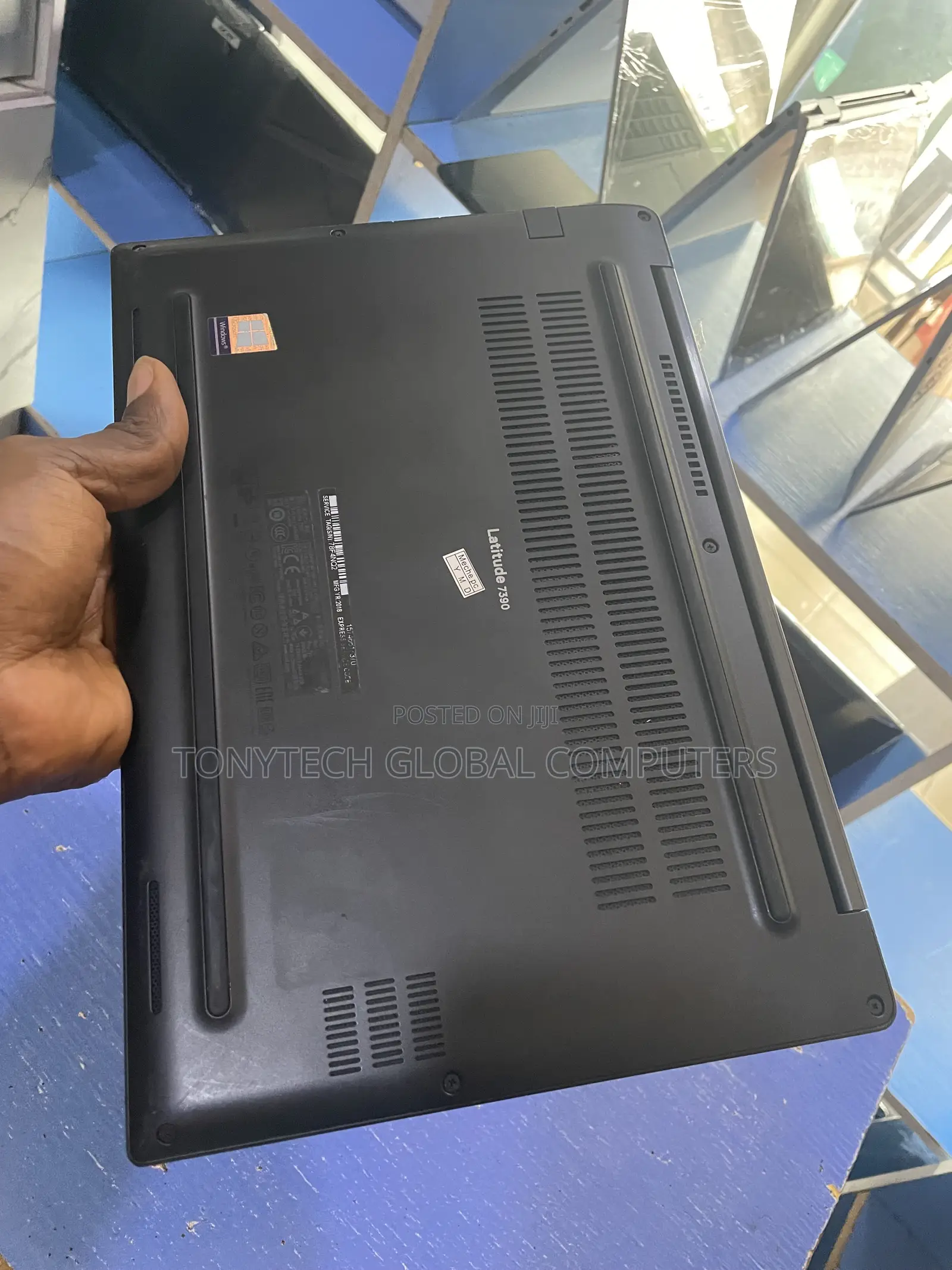 Laptop Dell Latitude 7390 16GB Intel Core Ultra 7 SSD 256GB