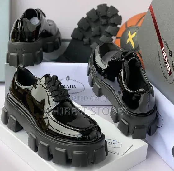 Elegant Prada Mens Shoes