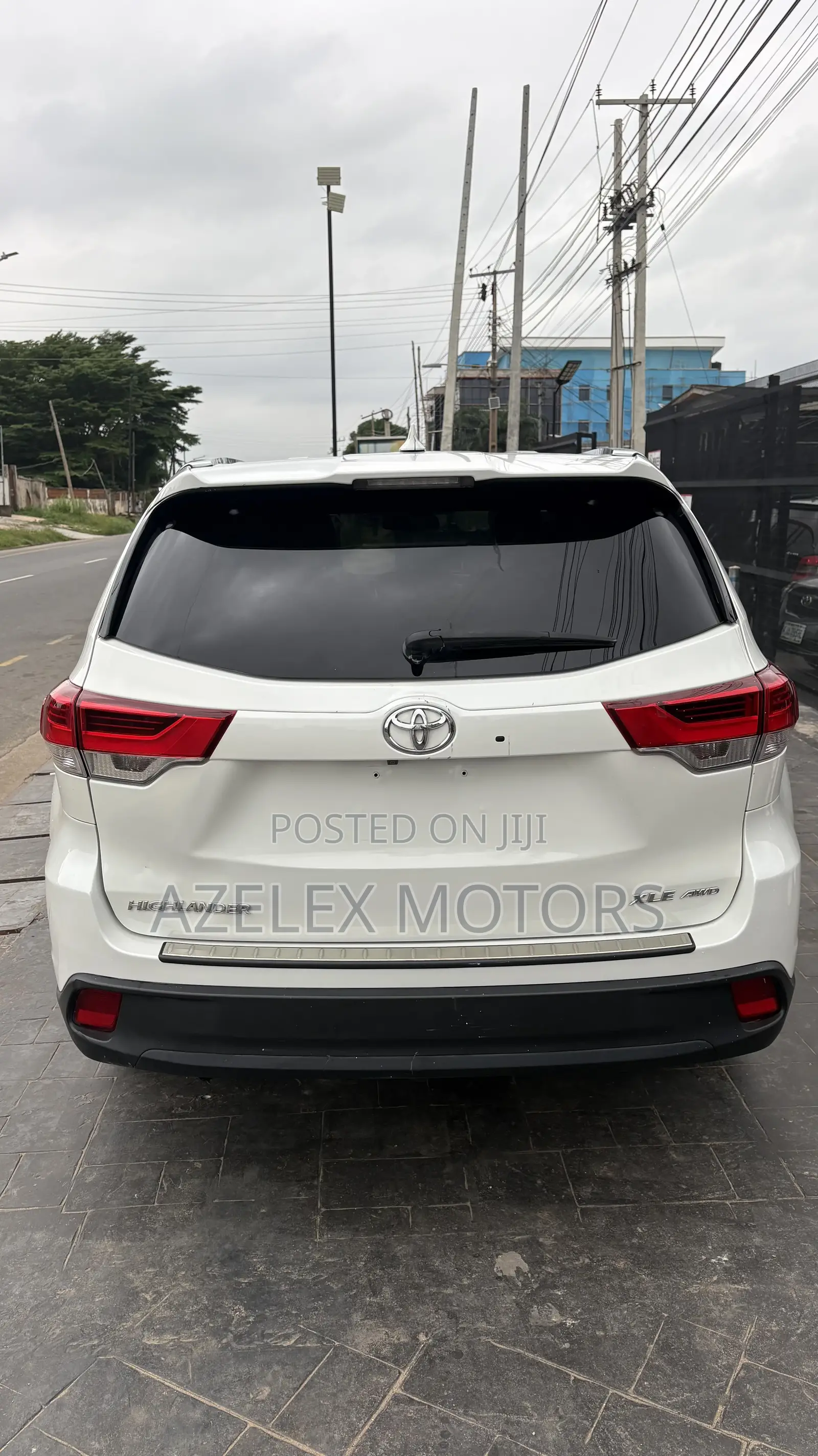 Toyota Highlander XLE 4dr SUV (3.5L 6cyl 6A) 2015 White