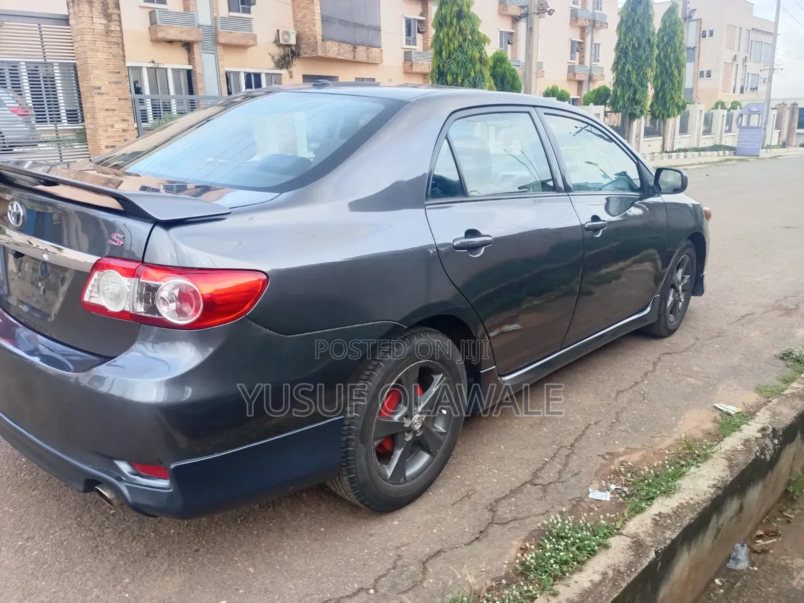 Toyota Corolla S 4dr Sedan (1.8L 4cyl 4A) 2012 Gray