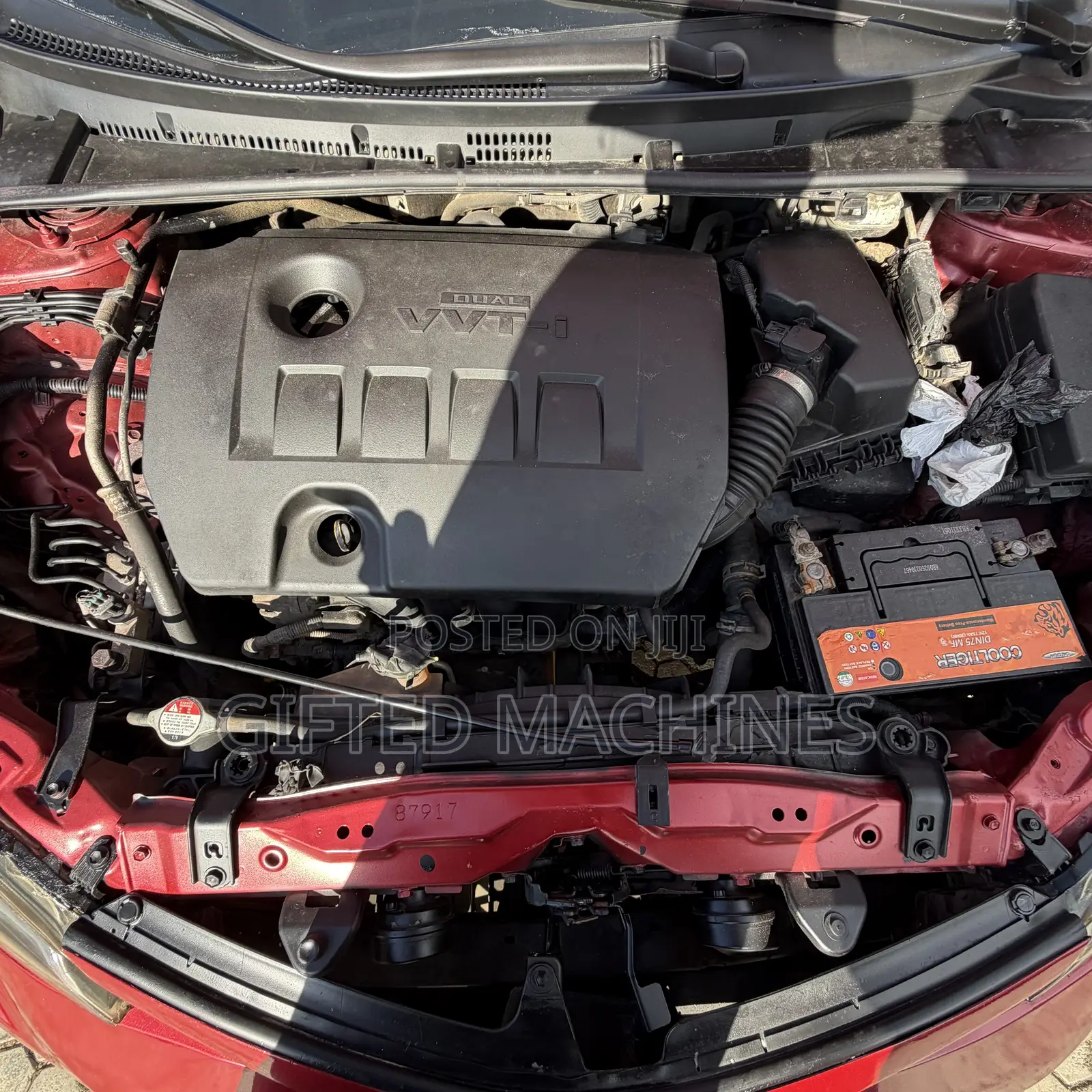 Toyota Corolla LE Premium 4dr Sedan (1.8L 4cyl CVT) 2014 Red