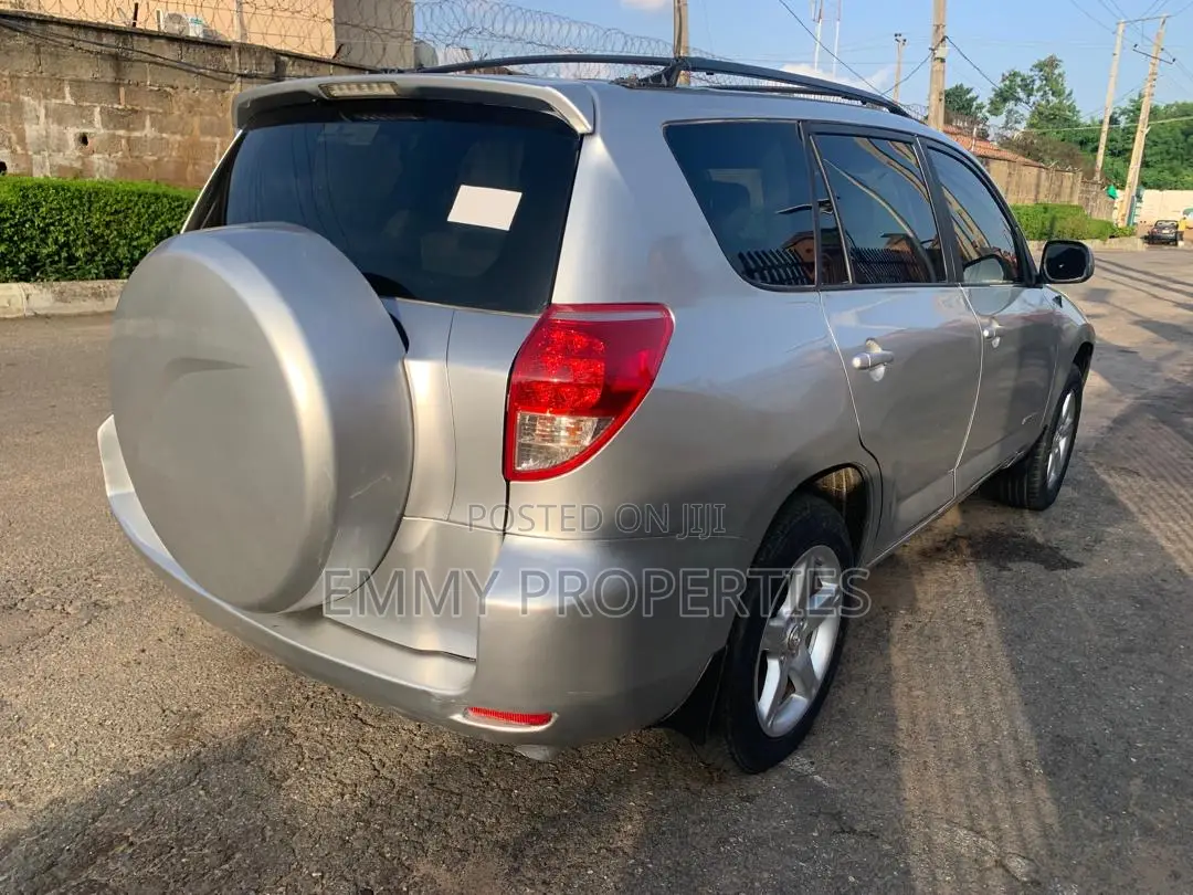 Toyota RAV4 2008 Silver