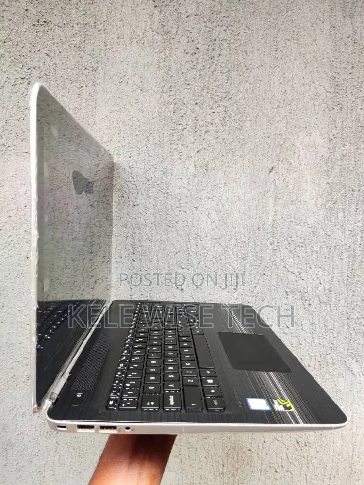 Laptop HP Pavilion 15 8GB Intel Core i7 HDD+SSD 1T