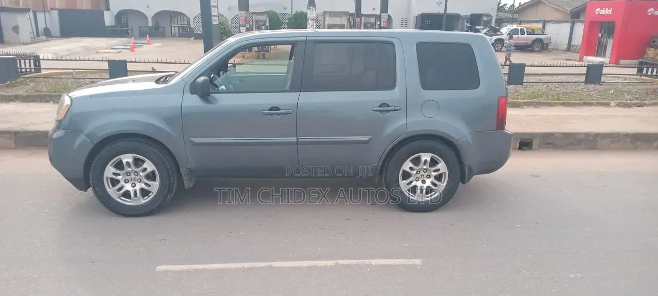 Honda Pilot 2012 Gray