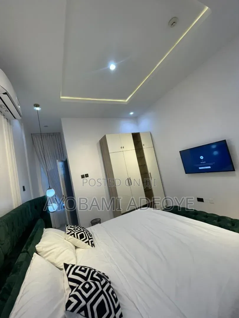 Furnished 4bdrm Duplex in Secure Estate, Osapa london for rent