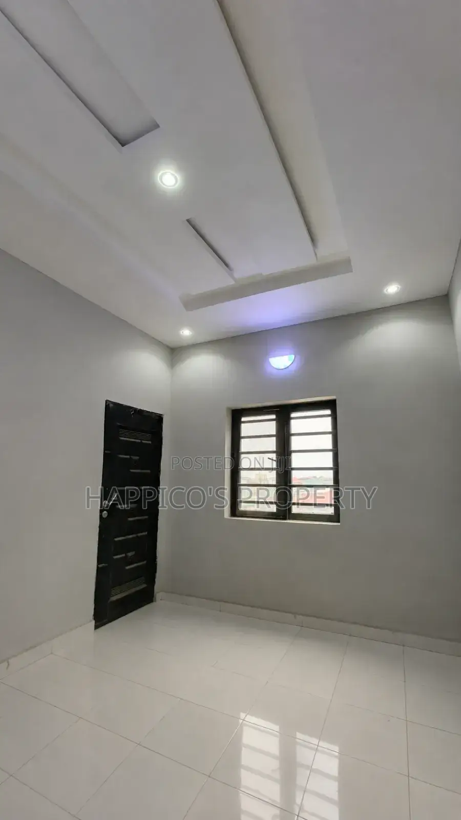 Mini Flat in Iwaya for rent