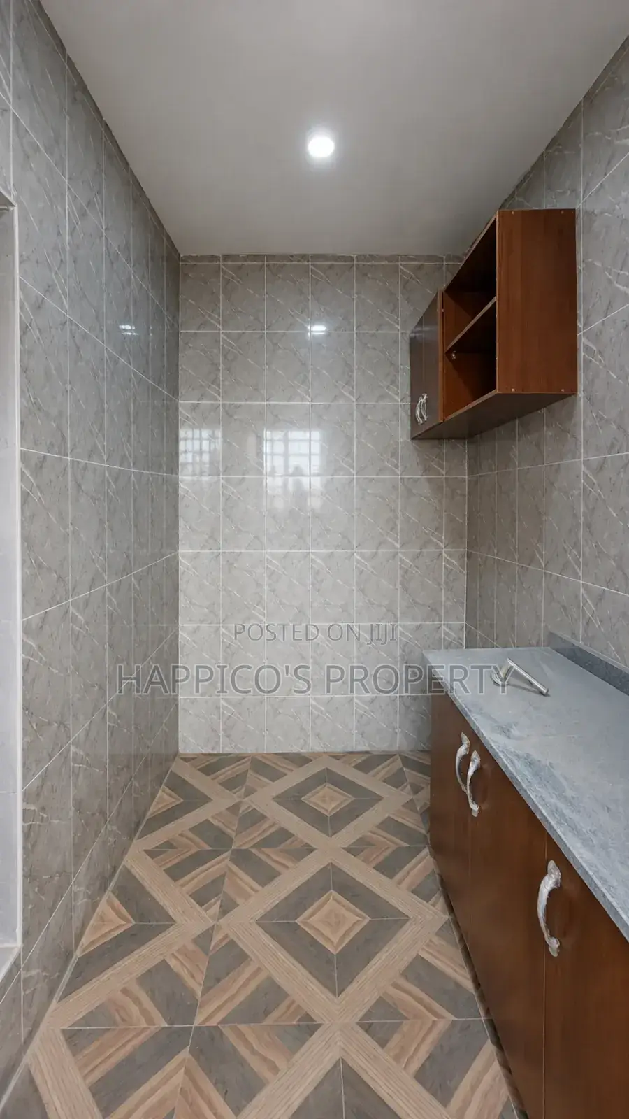 Mini Flat in Iwaya for rent