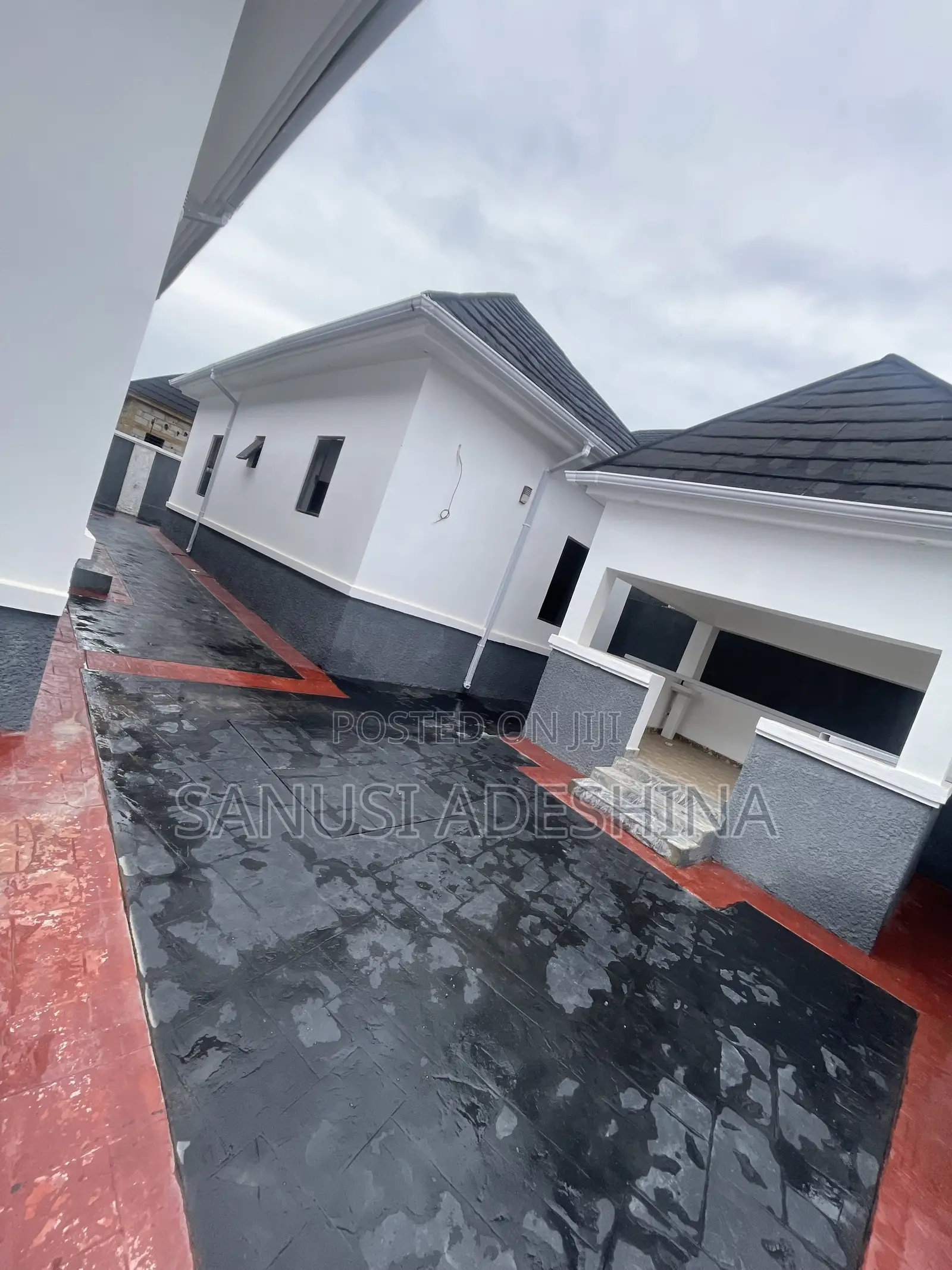 4bdrm Bungalow in Gwarimpa Estate By, Gwarinpa for sale