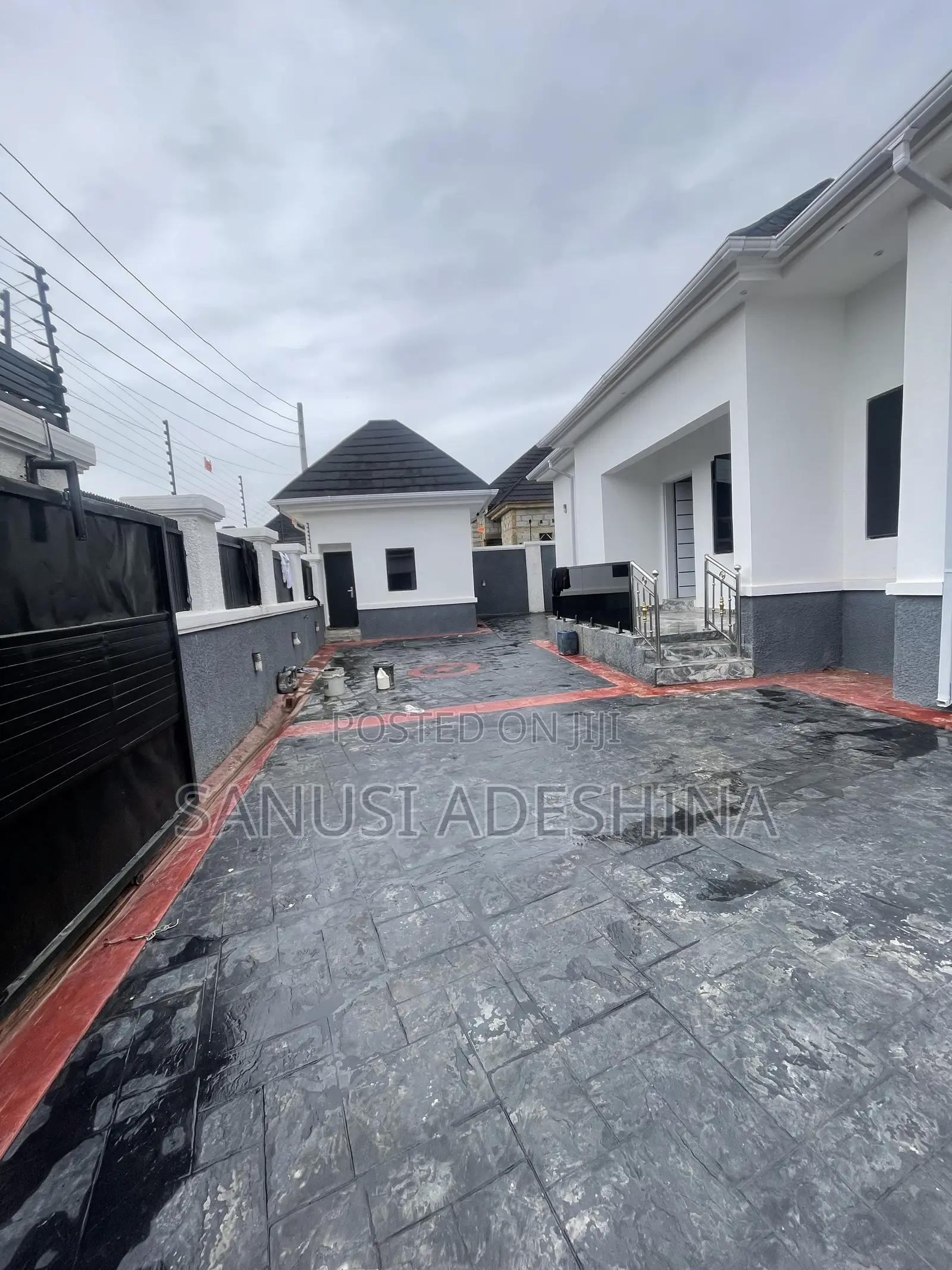 4bdrm Bungalow in Gwarimpa Estate By, Gwarinpa for sale