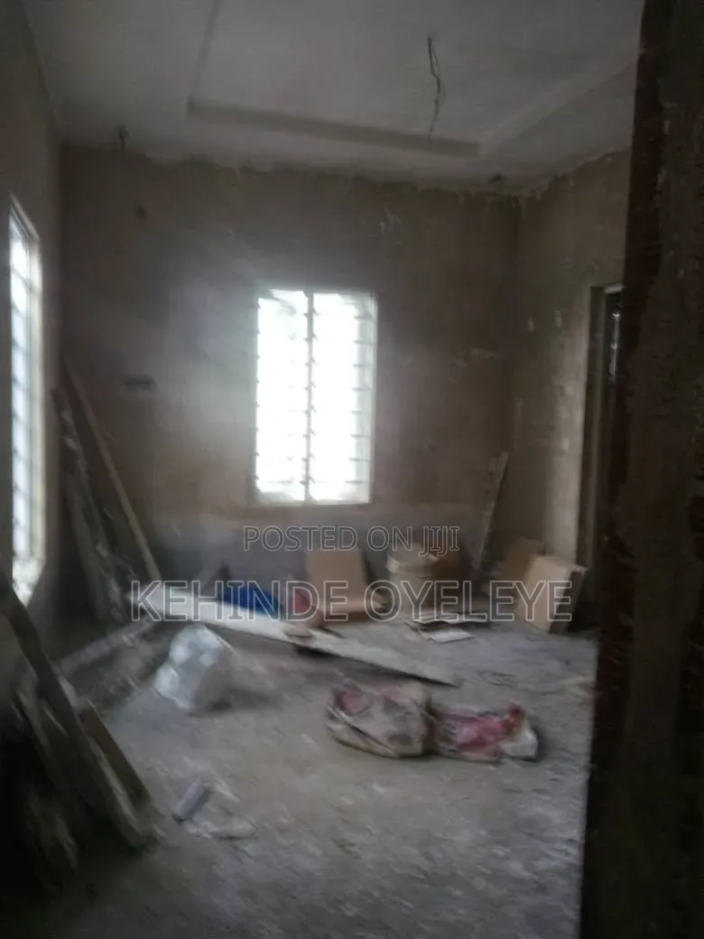 4bdrm House in Ilasan Estate for rent