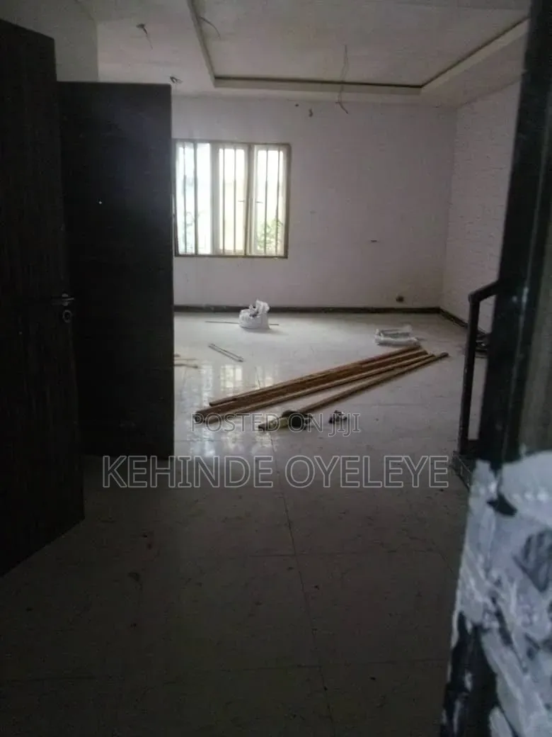 4bdrm House in Ilasan Estate for rent