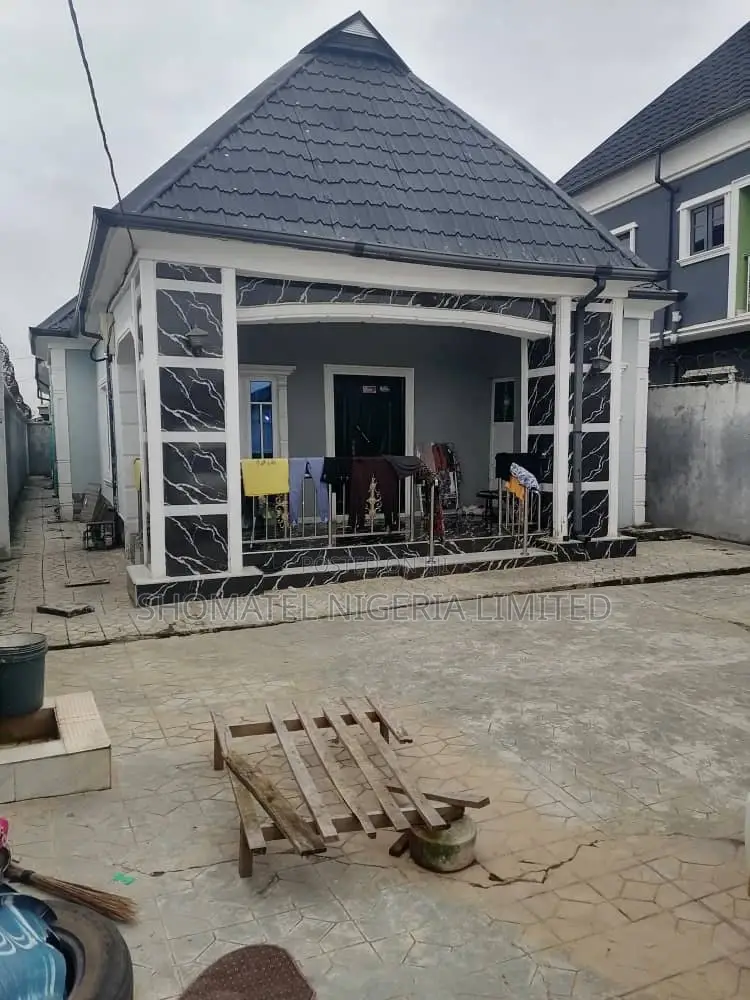 Furnished 4bdrm Bungalow in Oluwalogbon Ayobo for sale