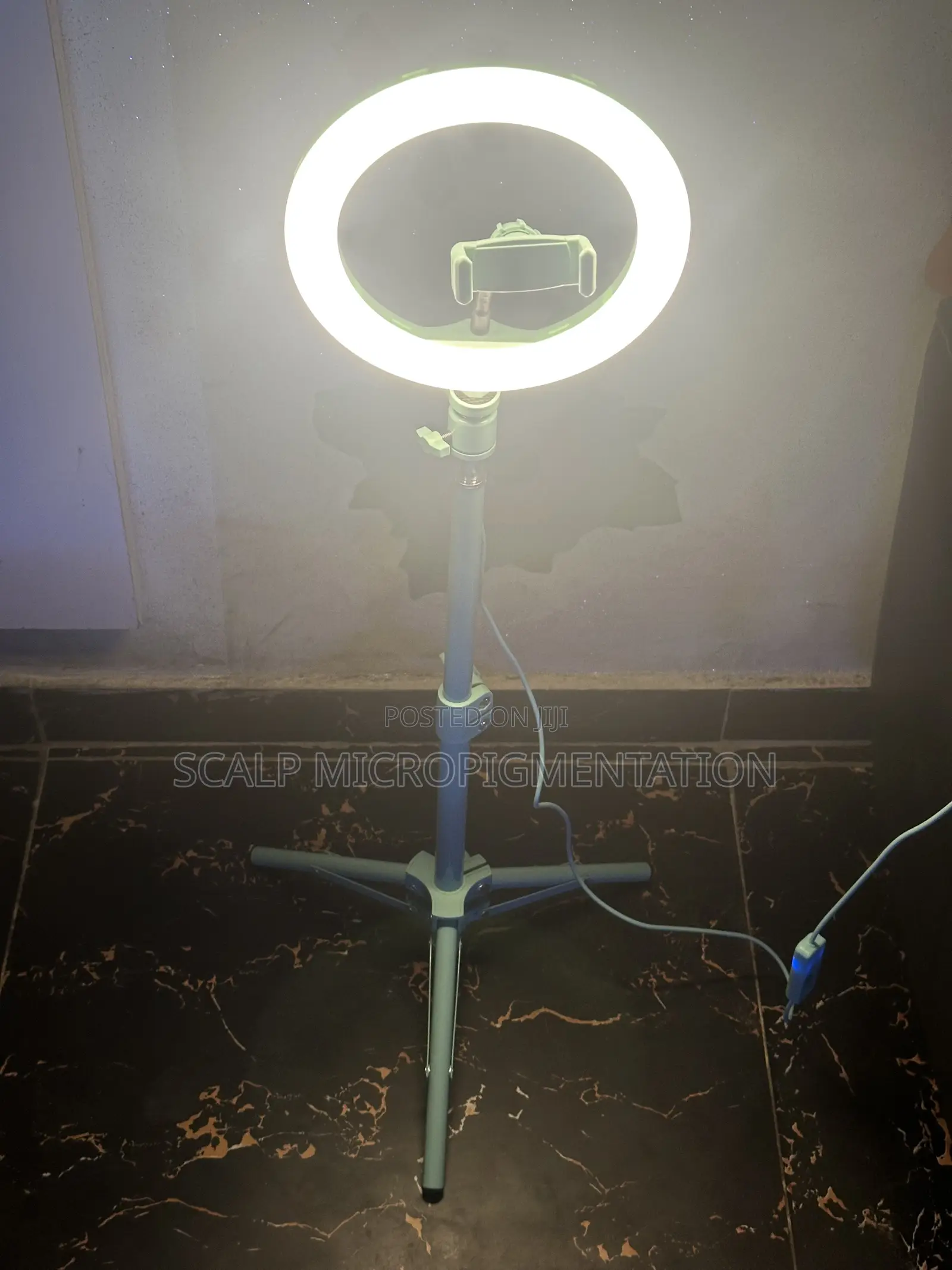 Vivitar iVLOG 8" LED Ring Light With Stand Phone Holder