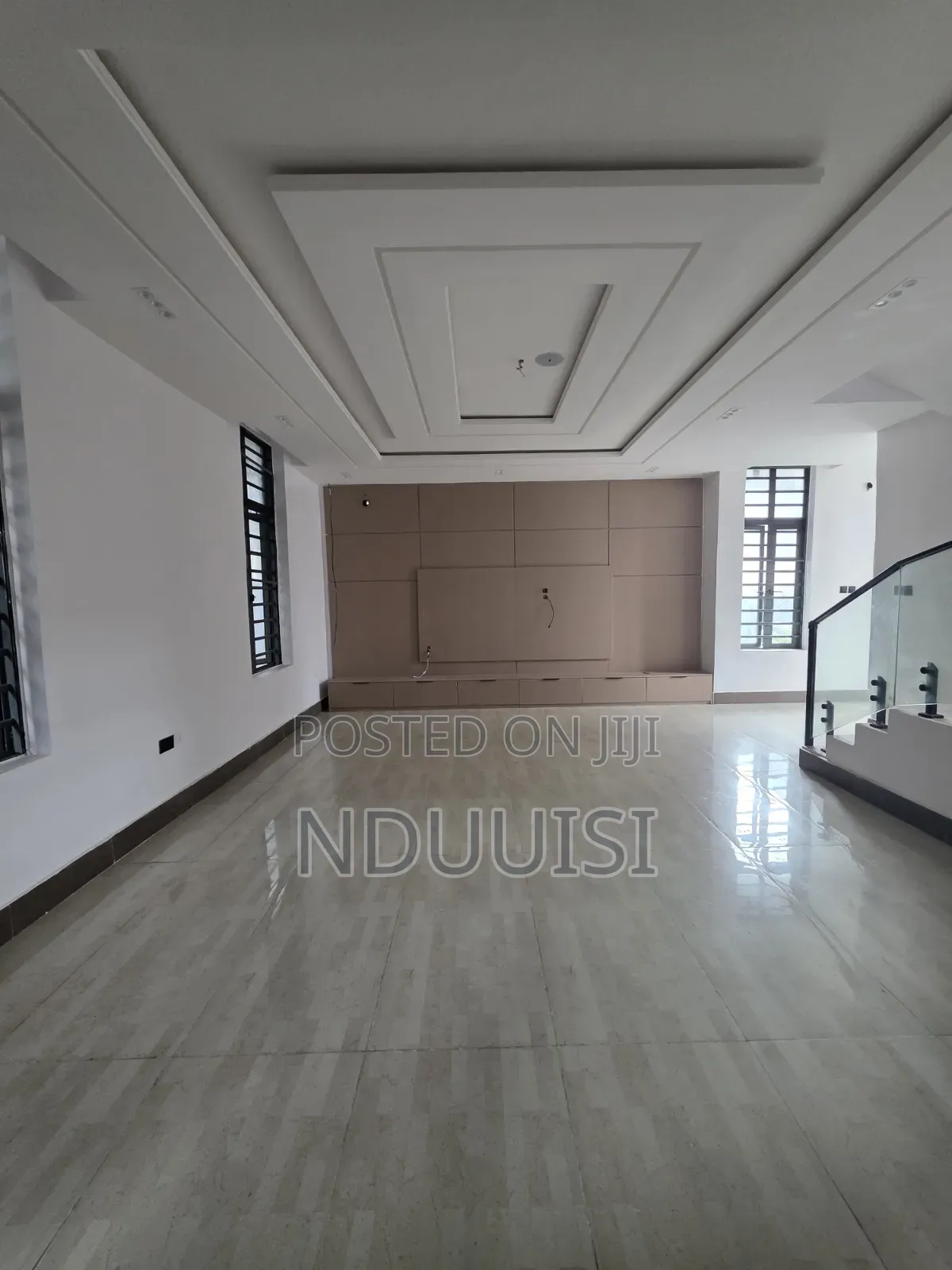 5bdrm Duplex in Lekki Phase 1 for sale
