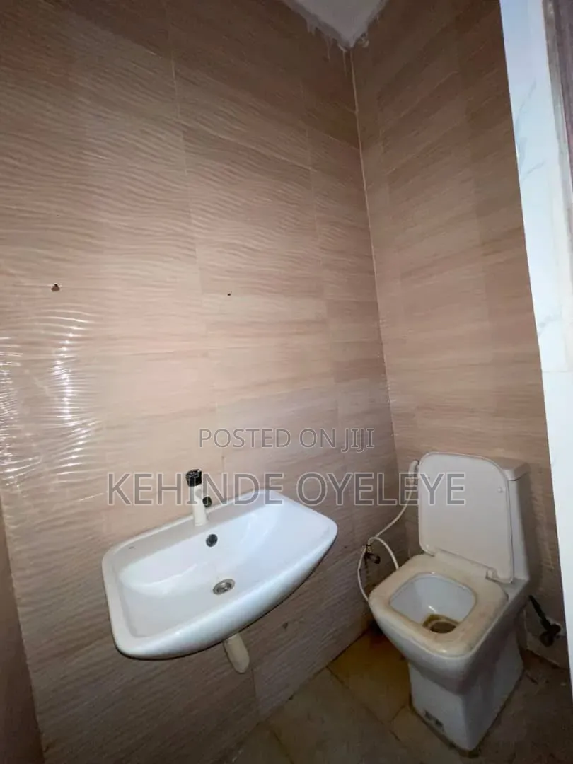 1bdrm House in Chevron for rent