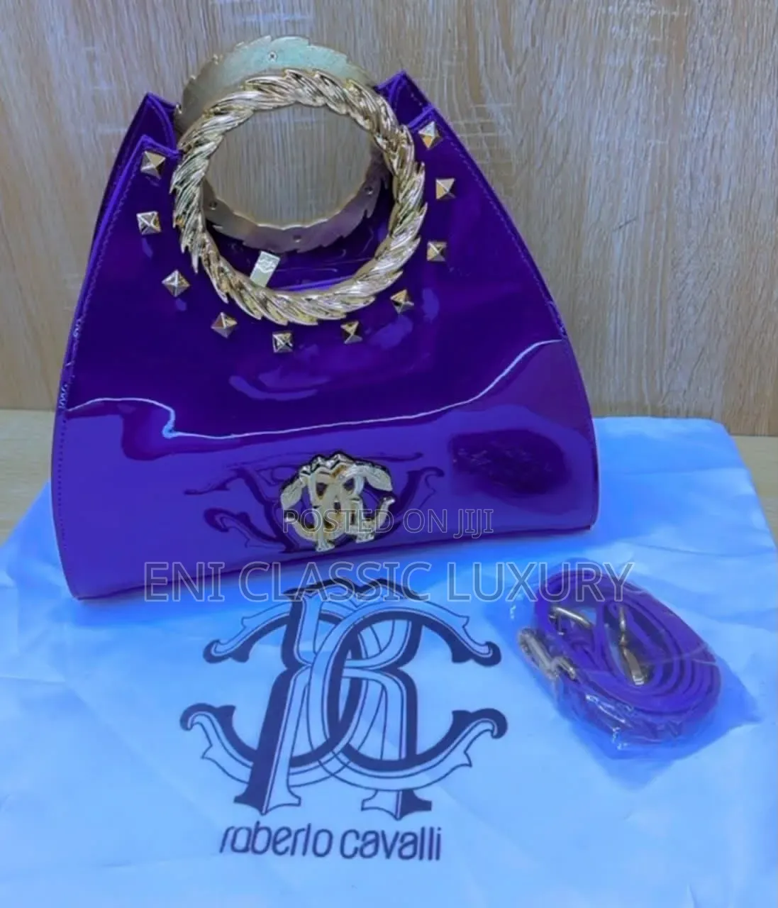 Top Notch Luxury Women's Glossy Leather Handbags Well Branded Package