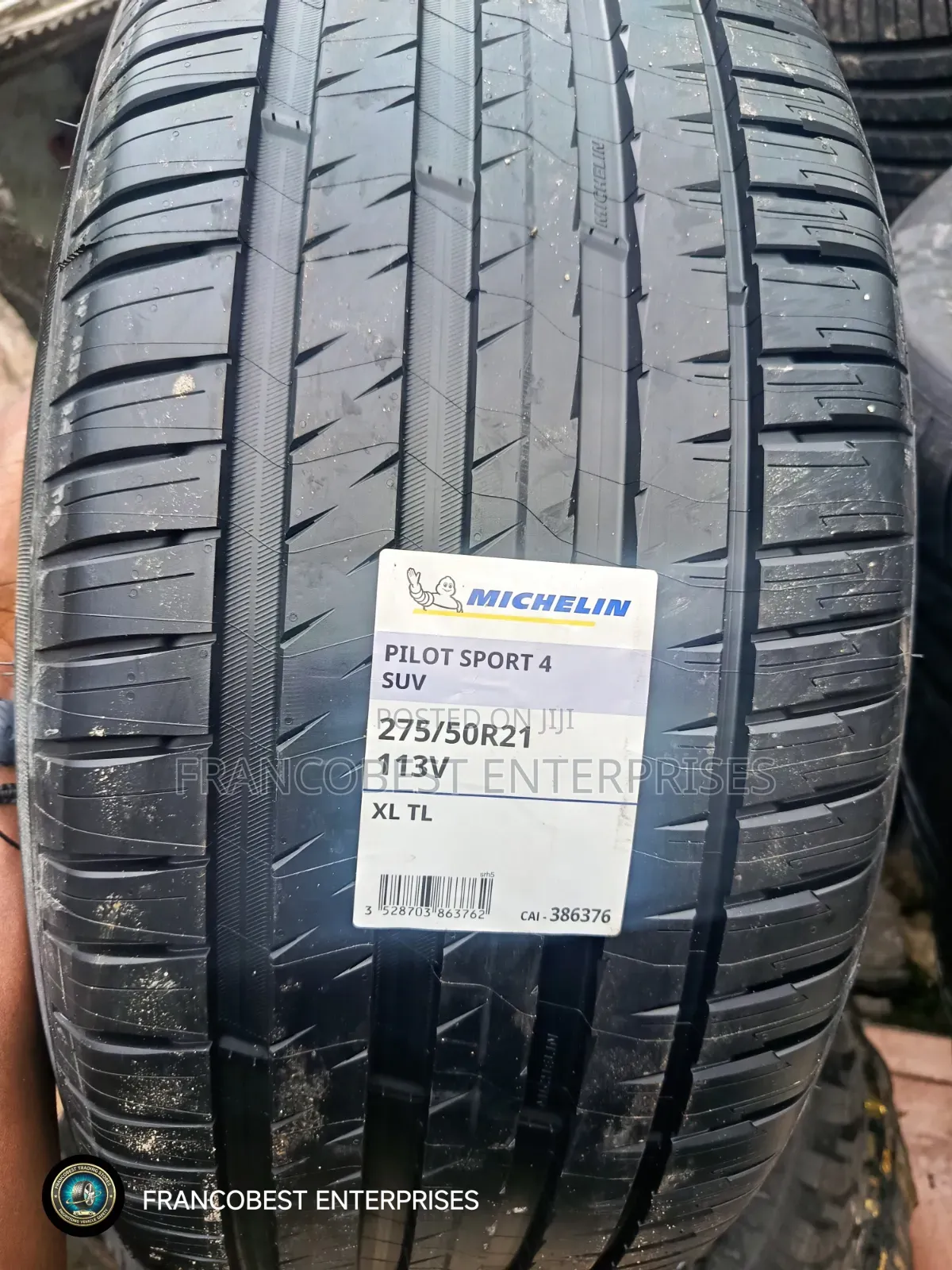 275/50r21 Michelin Tire