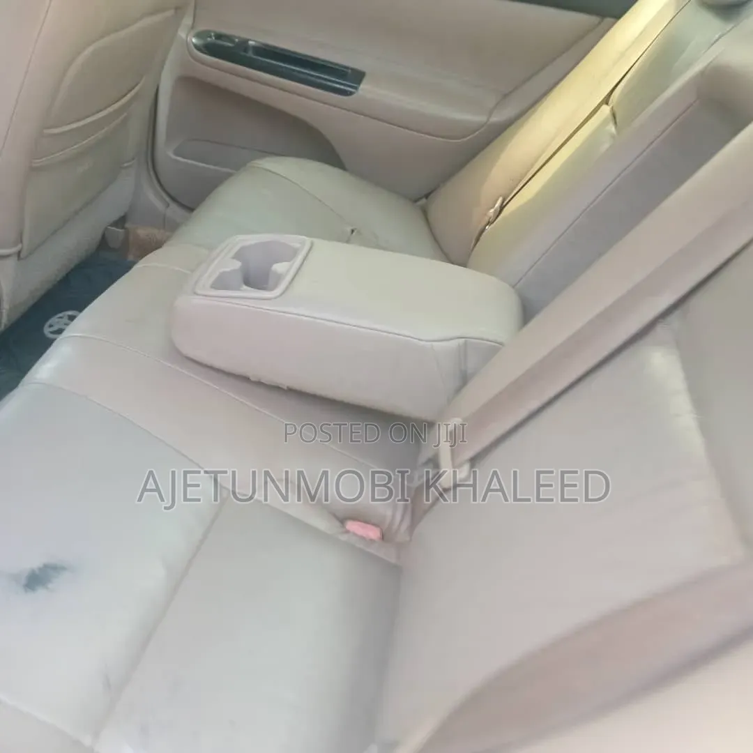 Toyota Camry 2004 Gray