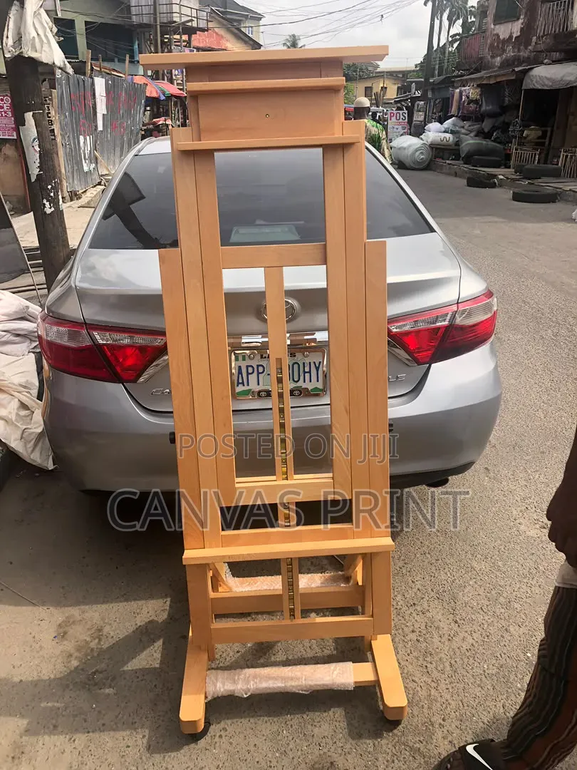 Studio Easel