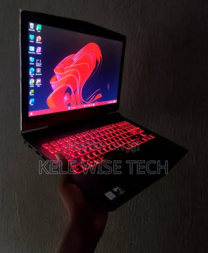 Laptop Lenovo Legion Y520 16GB Intel Core i7 HDD+SSD 1T