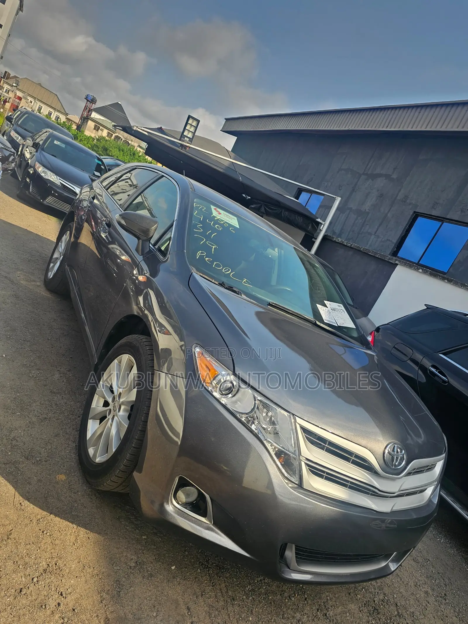 Toyota Venza LE FWD 2013 Gray