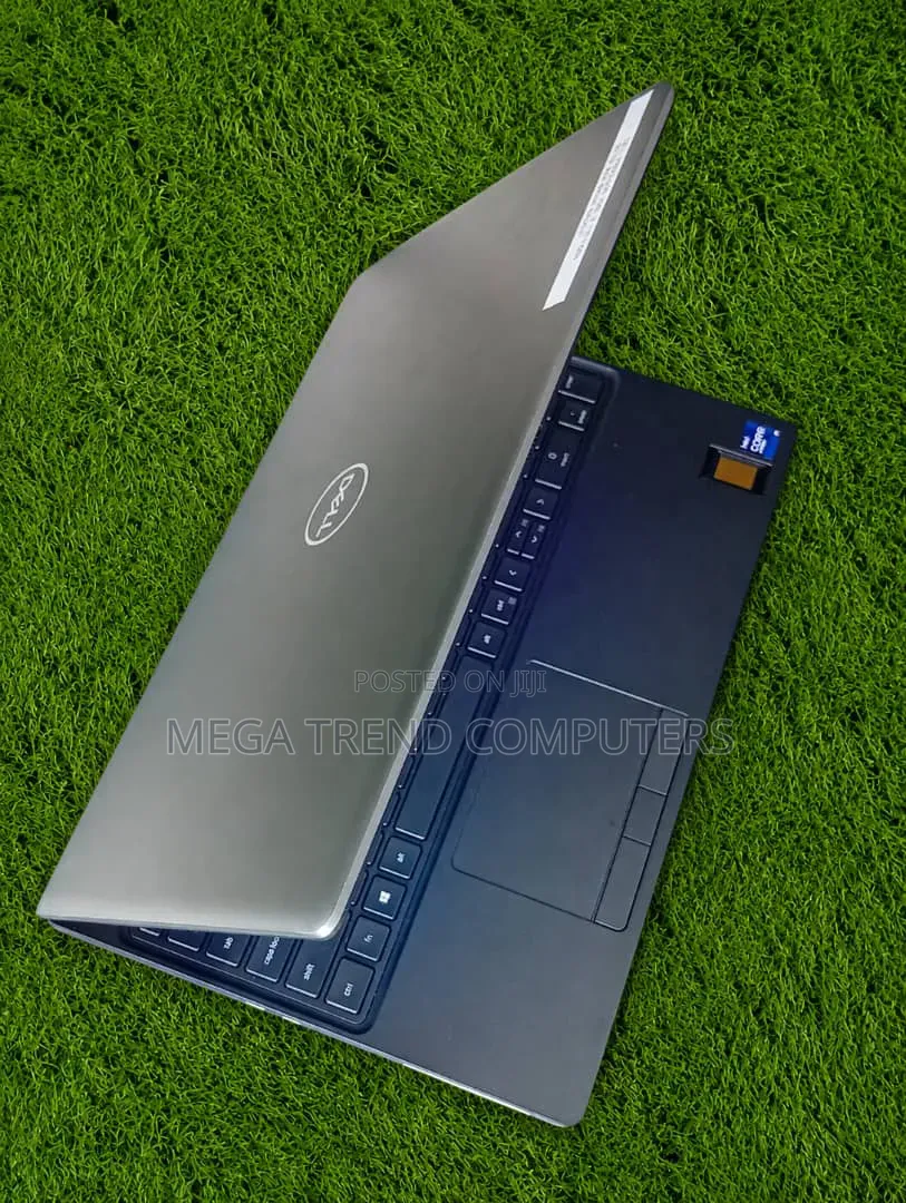 Laptop Dell Precision 7560 32GB Intel Core i9 SSD 1T