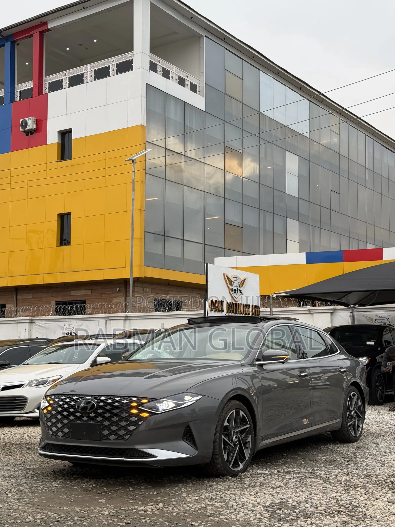 Hyundai Azera 2017 Gray