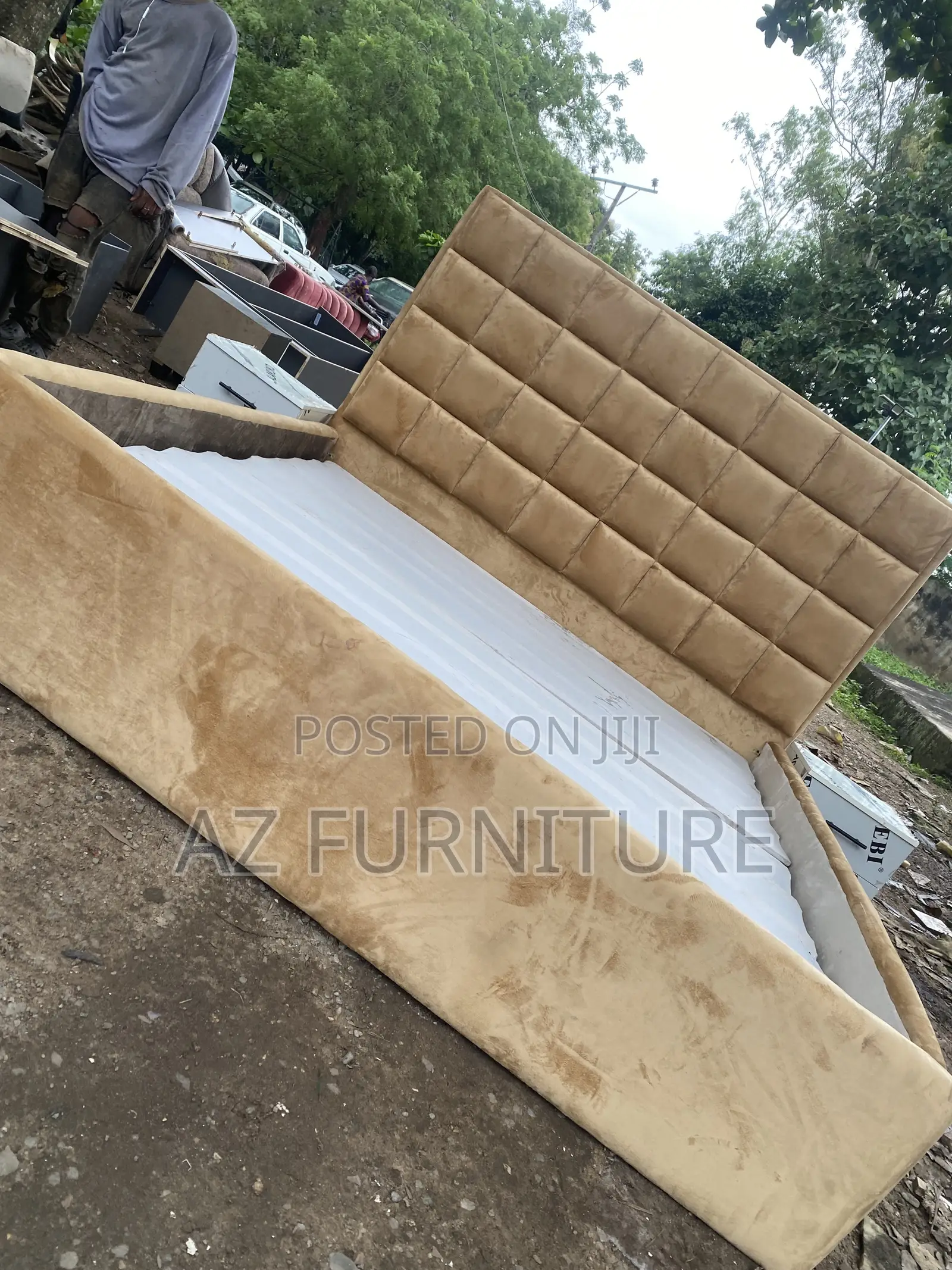6 by 6 Padded Bedframe No Bedside