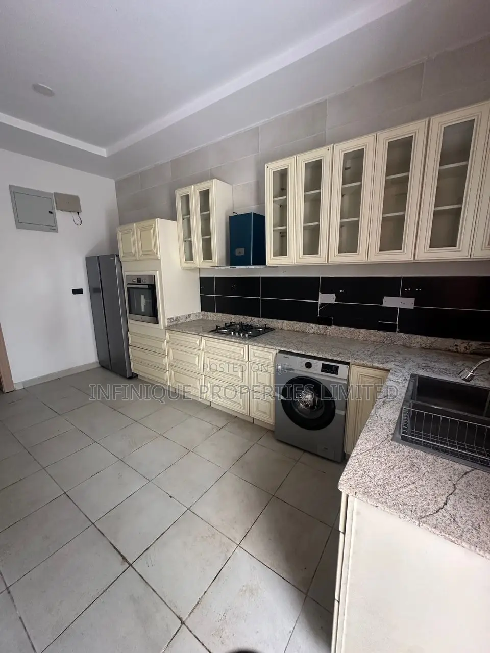 4bdrm Townhouse / Terrace in Ikoyi for rent
