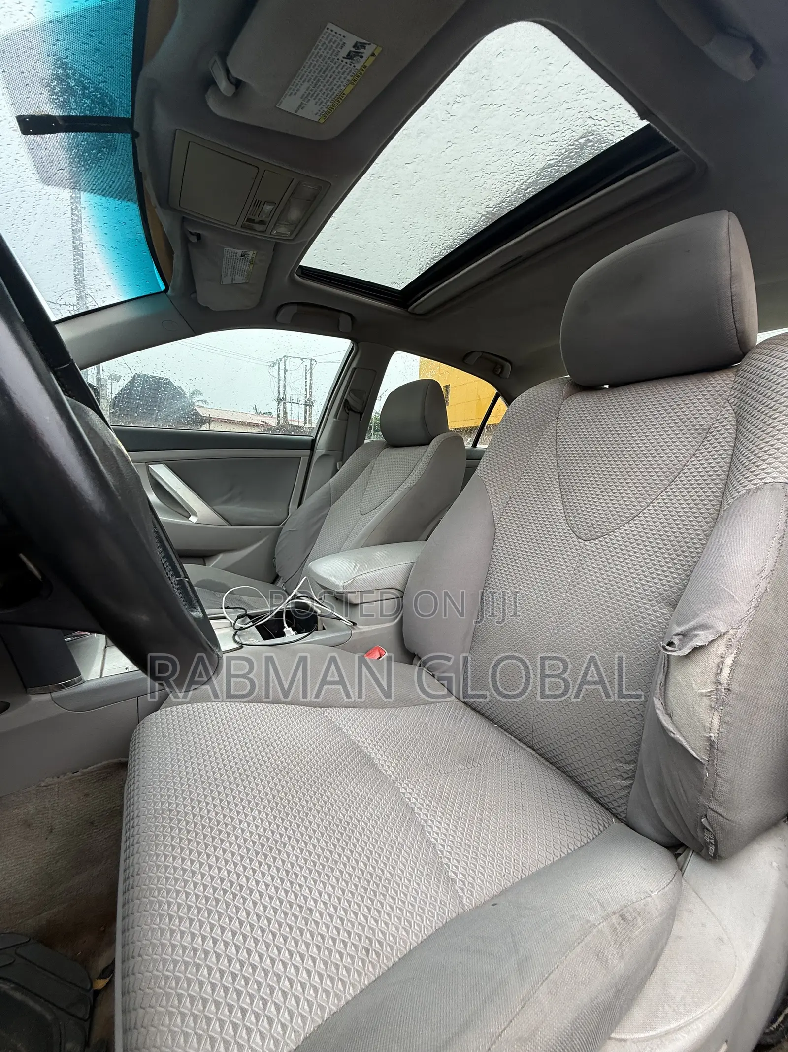 Toyota Camry SE 4dr Sedan (2.5L 4cyl 6AM) 2010 Gray