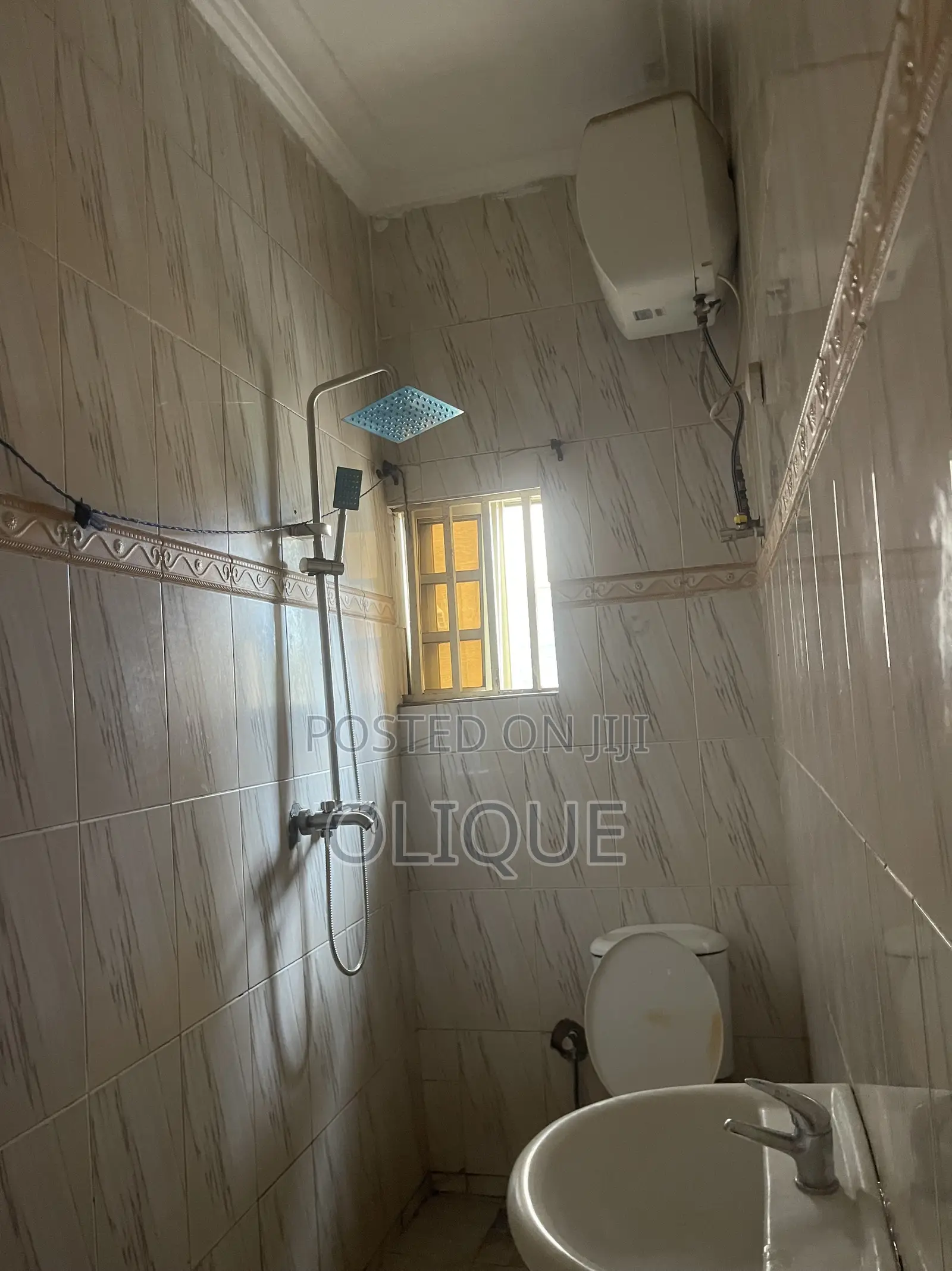 6bdrm Duplex in War College, Gwarinpa for sale