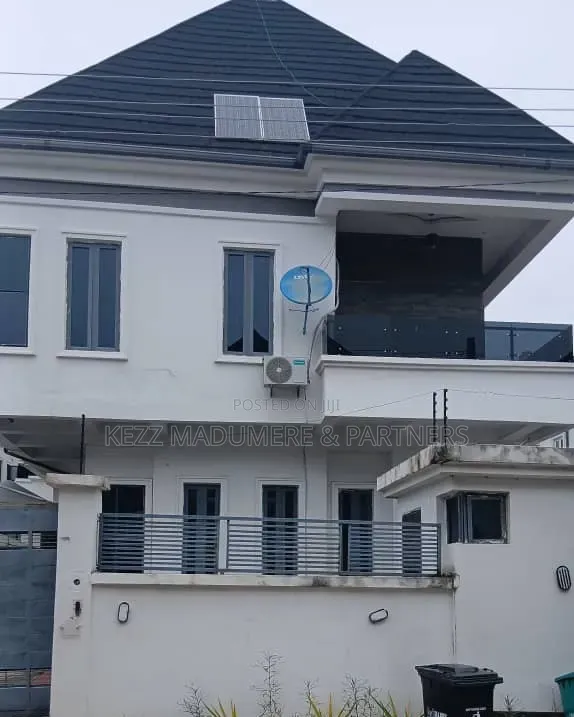 4bdrm Duplex in Tulip Haven Est for sale