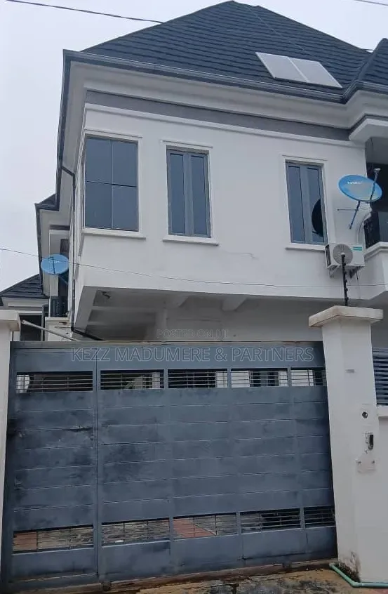 4bdrm Duplex in Tulip Haven Est for sale