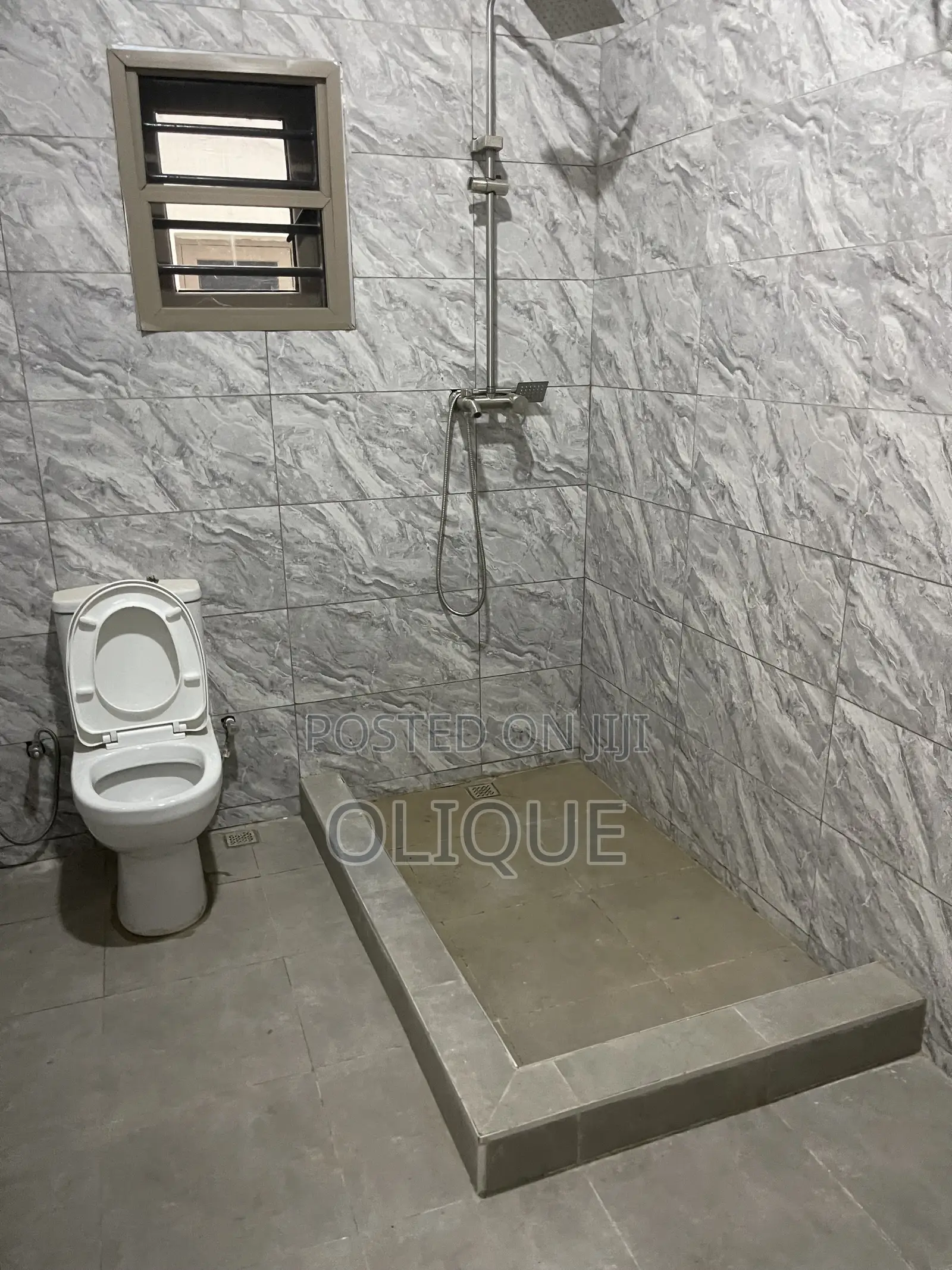 3bdrm Townhouse / Terrace in Gwarinpa for rent