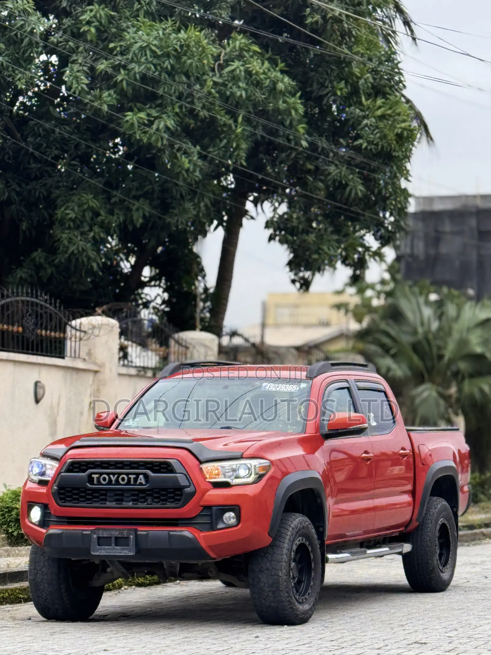 Toyota Tacoma 2017 Orange