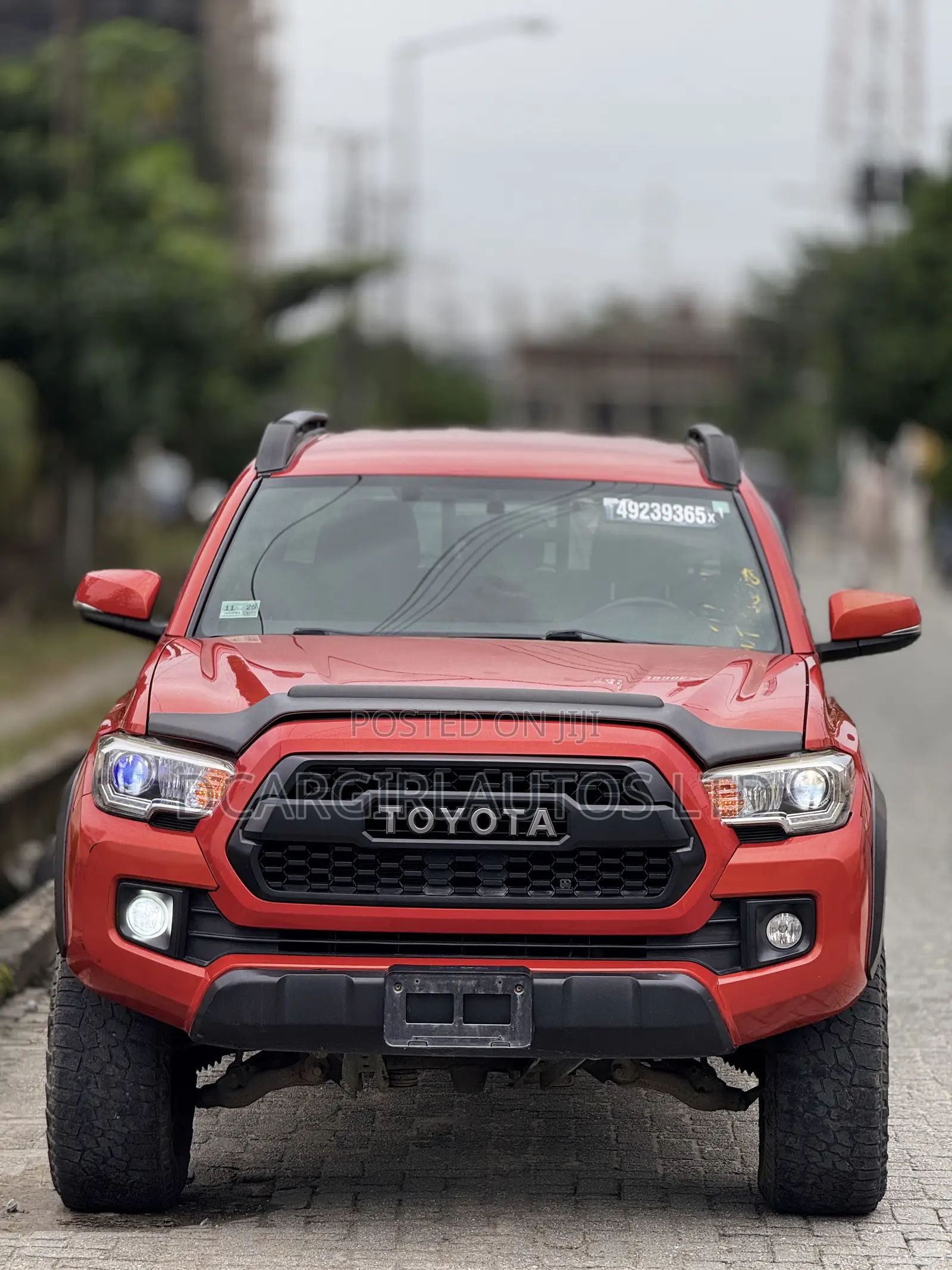 Toyota Tacoma 2017 Orange