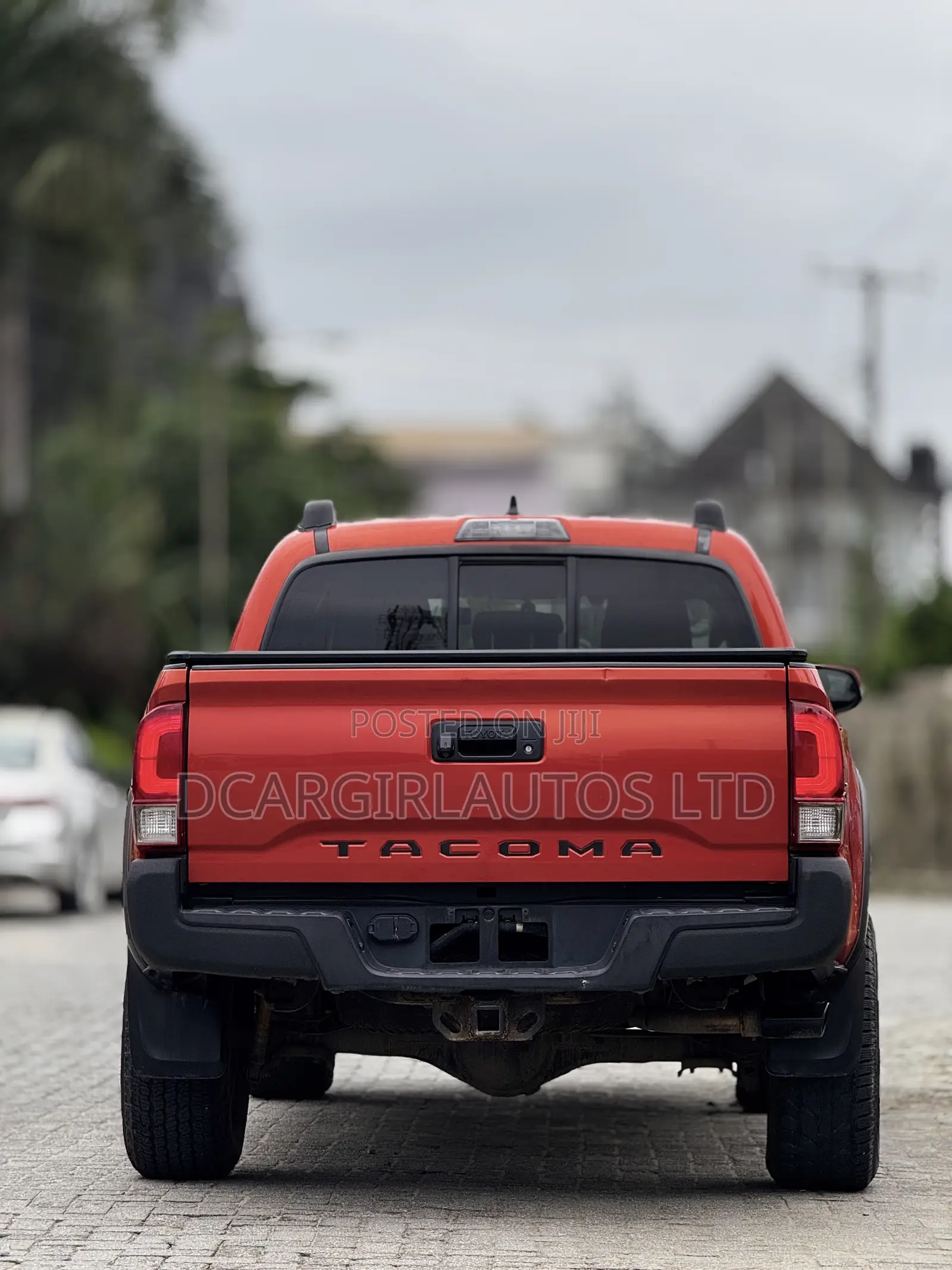 Toyota Tacoma 2017 Orange