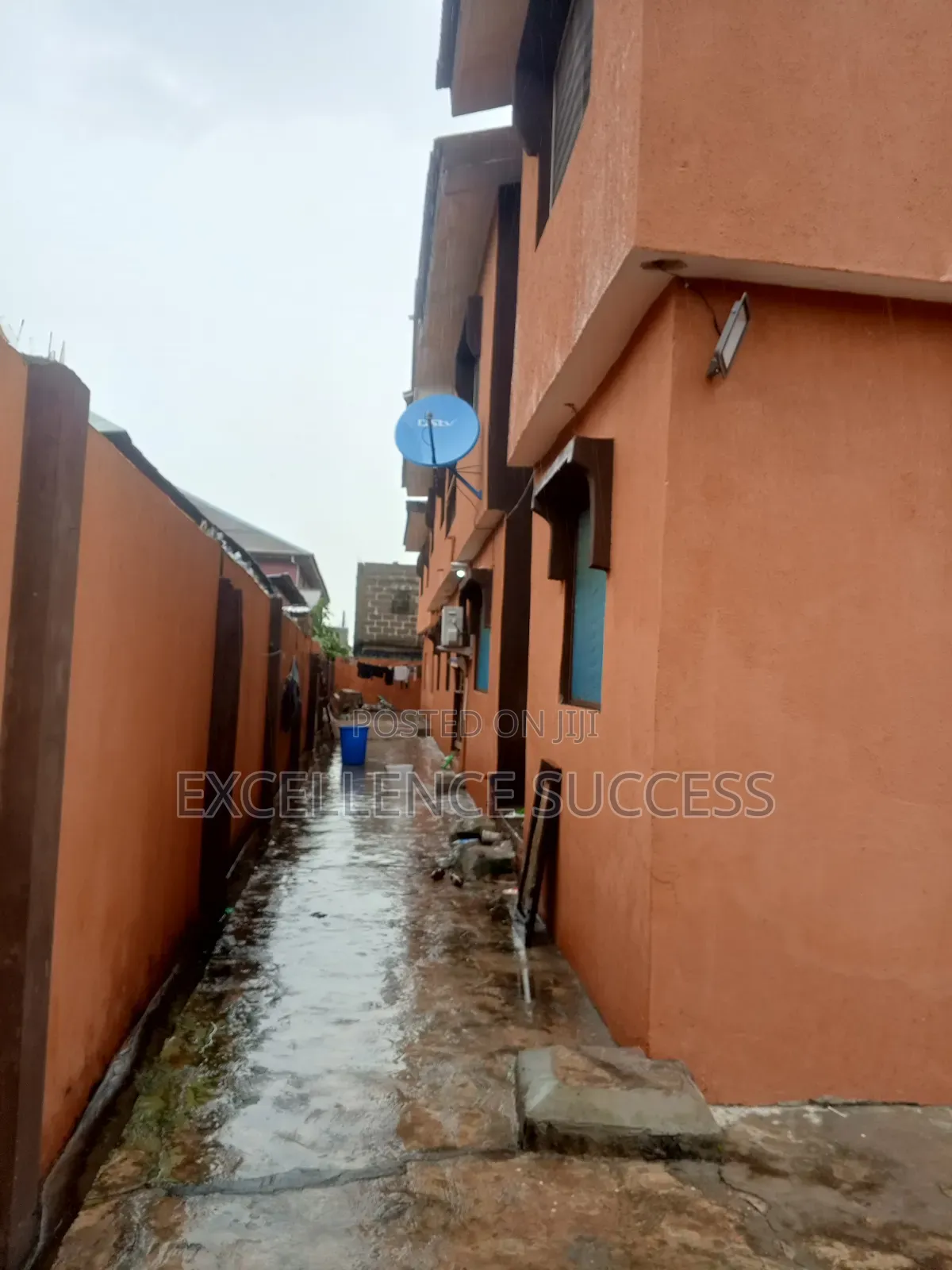 3bdrm Block of Flats in Excellence Success, Abaranje for sale