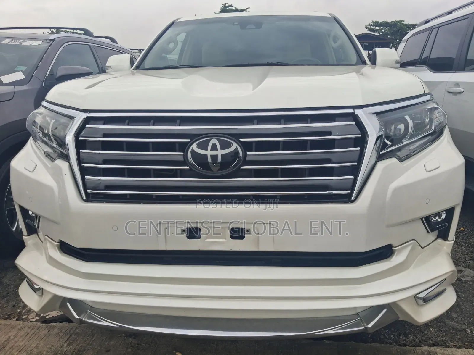 Toyota Land Cruiser Prado 2023 White