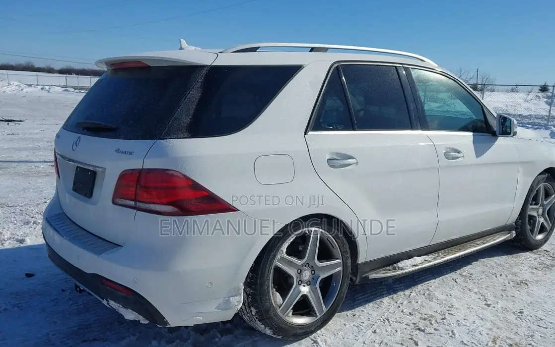 Mercedes-Benz GLE-Class GLE 400 4MATIC 2017 White