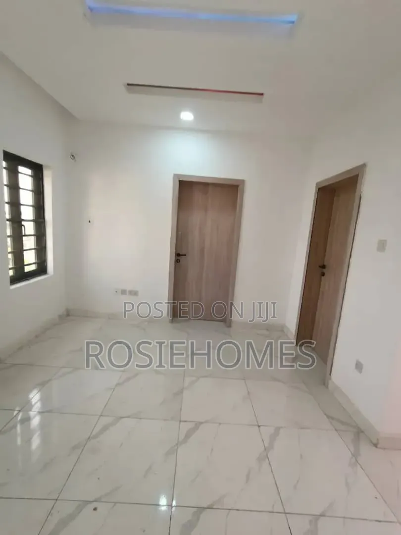 4bdrm Duplex in Metro Homes, Sangotedo for rent