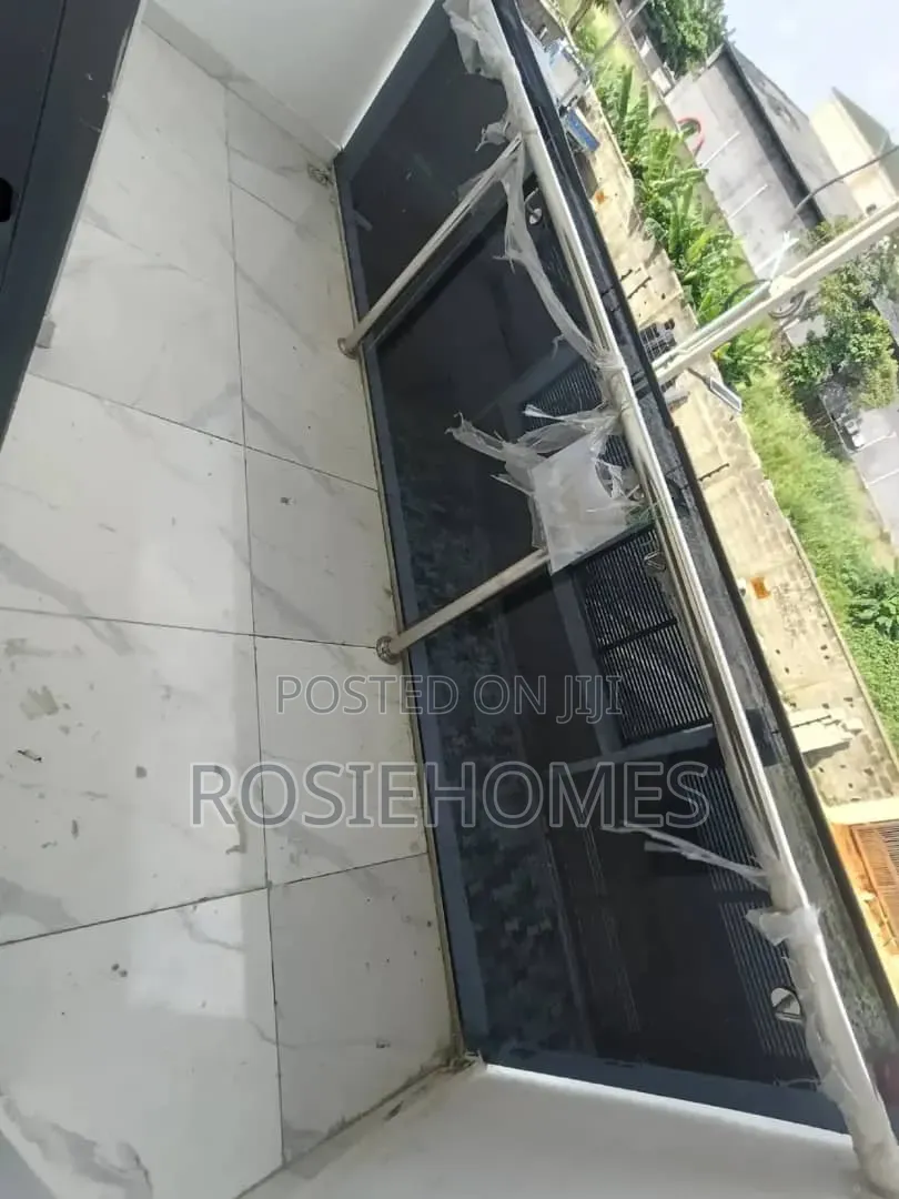 4bdrm Duplex in Metro Homes, Sangotedo for rent